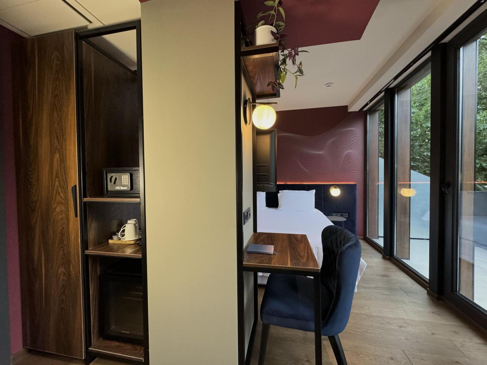 Tbilisi Edition - Design Hotel & Private Spa Екстер'єр фото