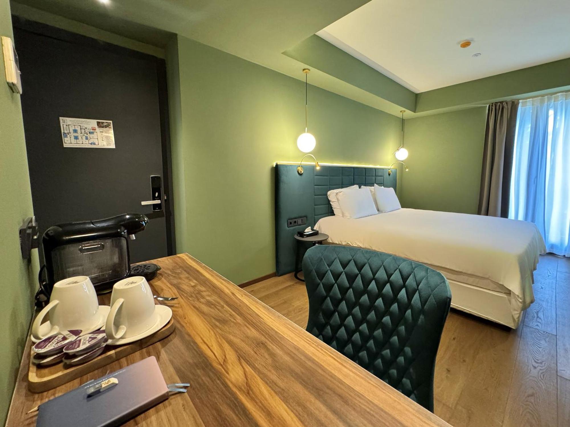 Tbilisi Edition - Design Hotel & Private Spa Екстер'єр фото