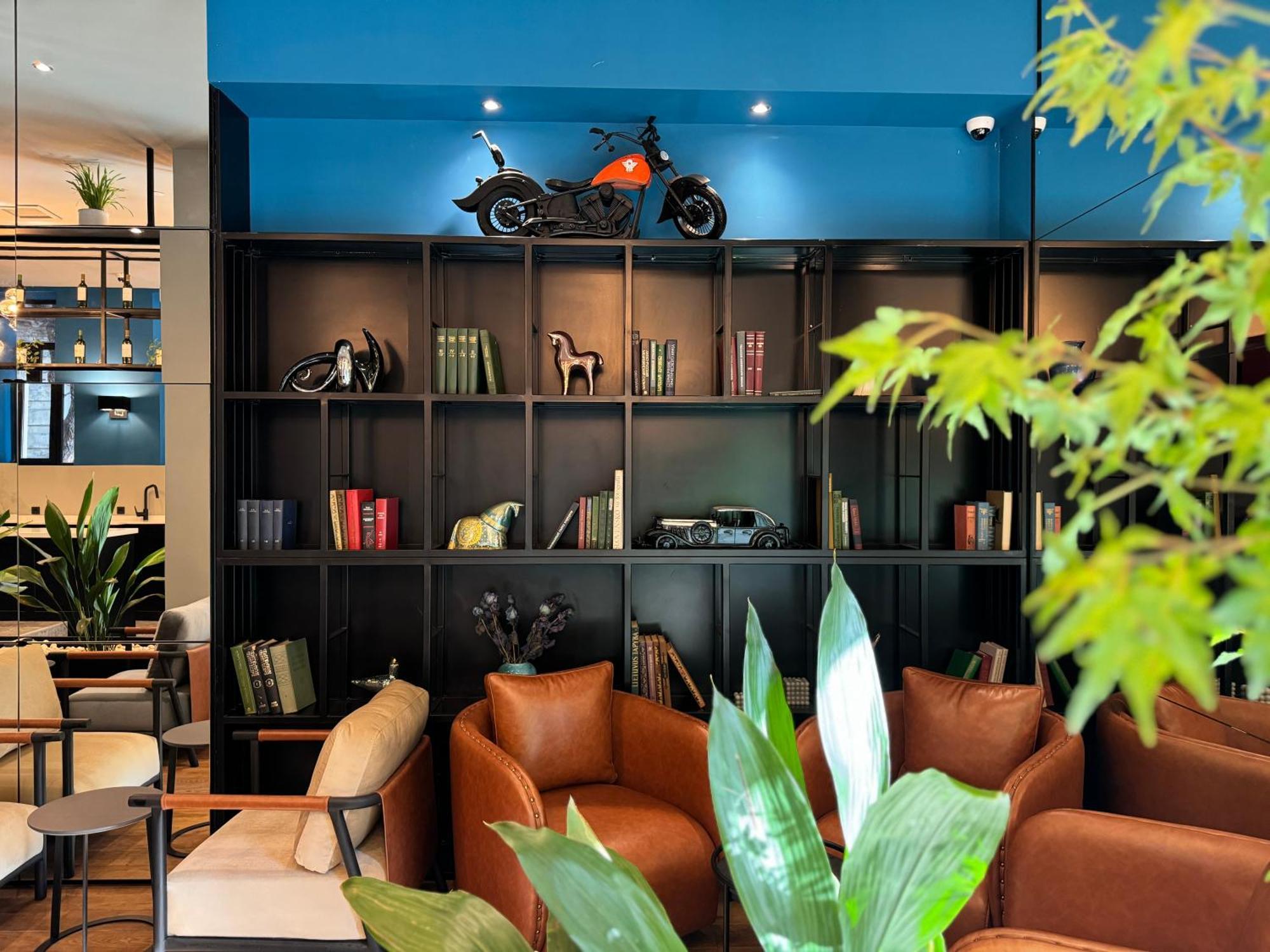 Tbilisi Edition - Design Hotel & Private Spa Екстер'єр фото