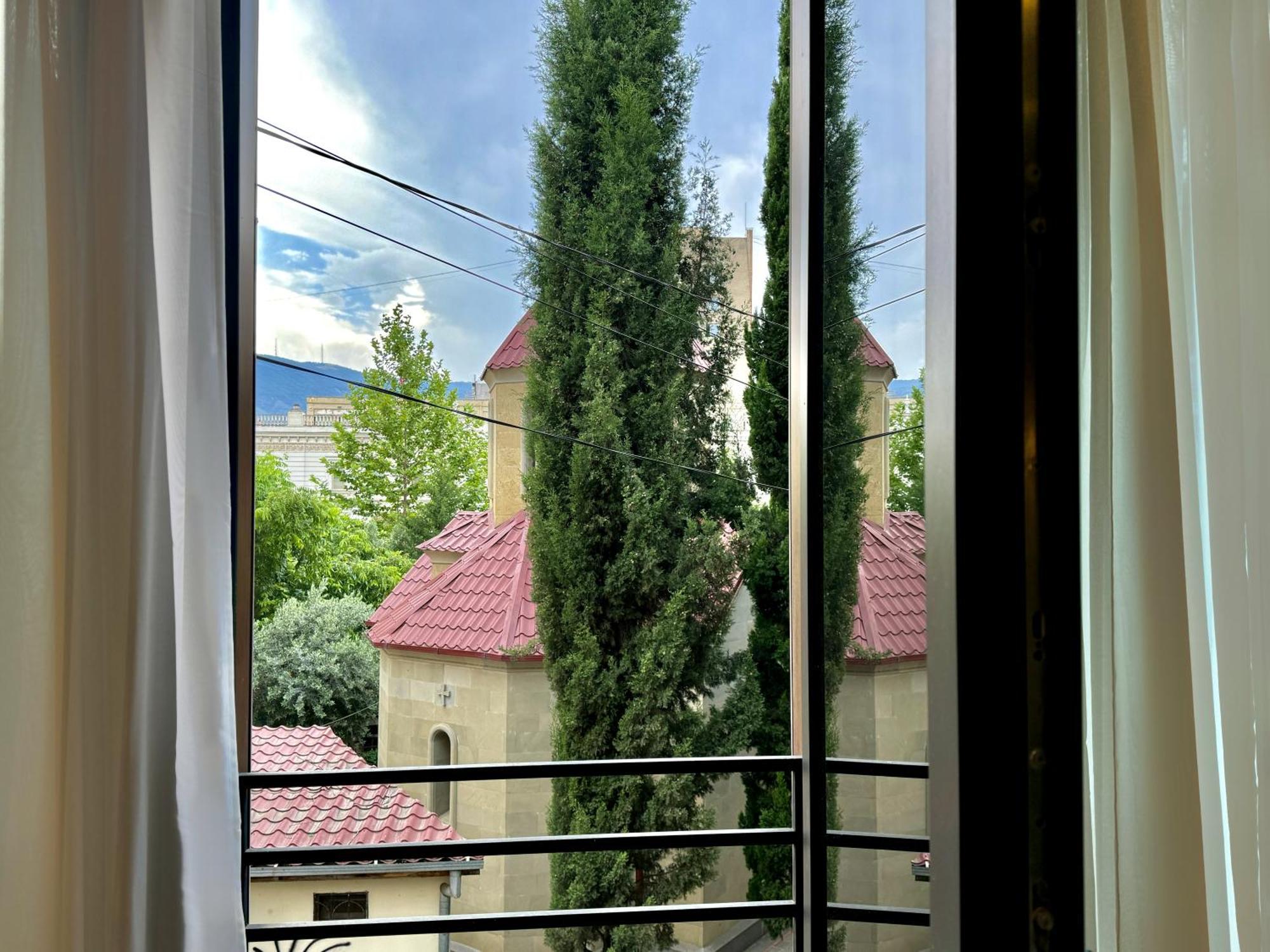 Tbilisi Edition - Design Hotel & Private Spa Екстер'єр фото